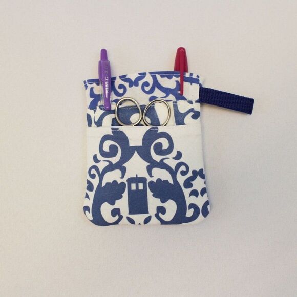 TARDIS Scrub POCKET Insert, Organizer & Protector for Nurses, Doctors - Picture 1 of 4